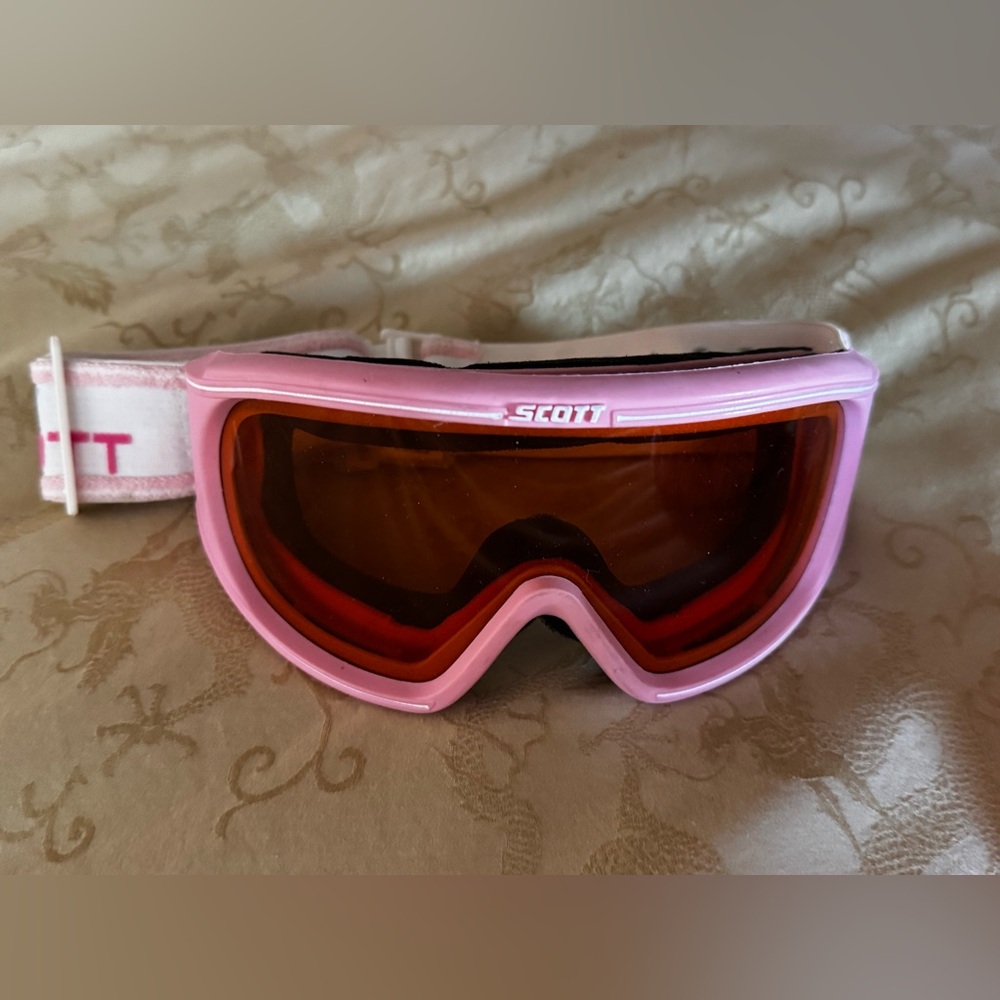 Scott Vibrant Rose Tinted Snow Goggles